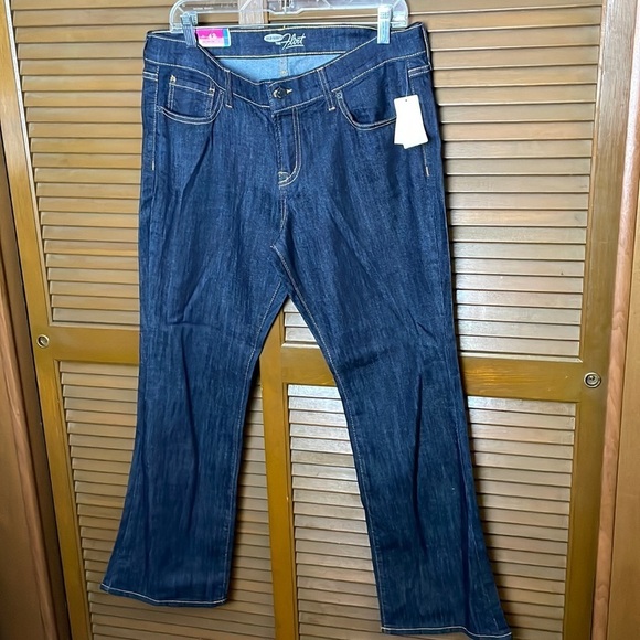 NEW Old Navy Indigo Blue Boot Cut Jeans Size 12 Short - Picture 1 of 10
